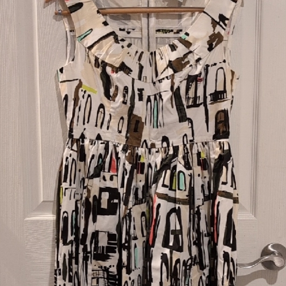 Elegant Graphic Print Midi Dress